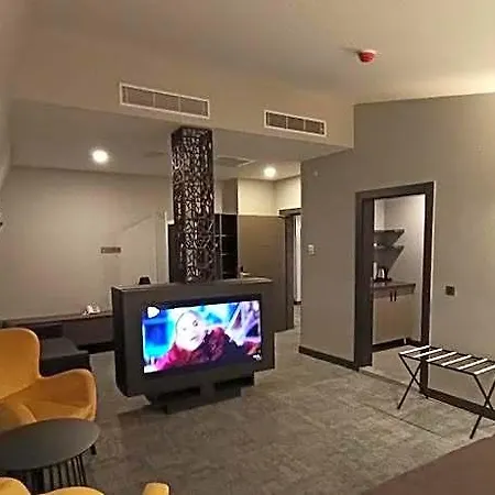 فندق Days By Wyndham Cankaya 3*