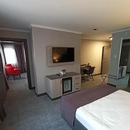 Days By Wyndham Cankaya Hotel 3*